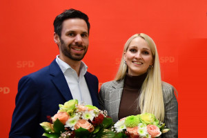 Die Listenführer der Bezirkstagsliste Sven Ehrhardt und Magdalena Reiß