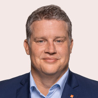 Porträtfoto von Carsten Träger